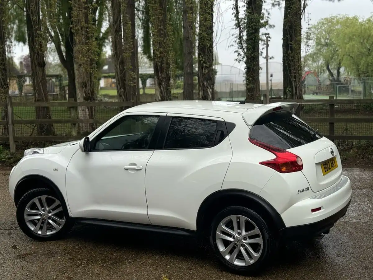 2012-nissan-juke-16-tekna-16v-1598cc-big-24