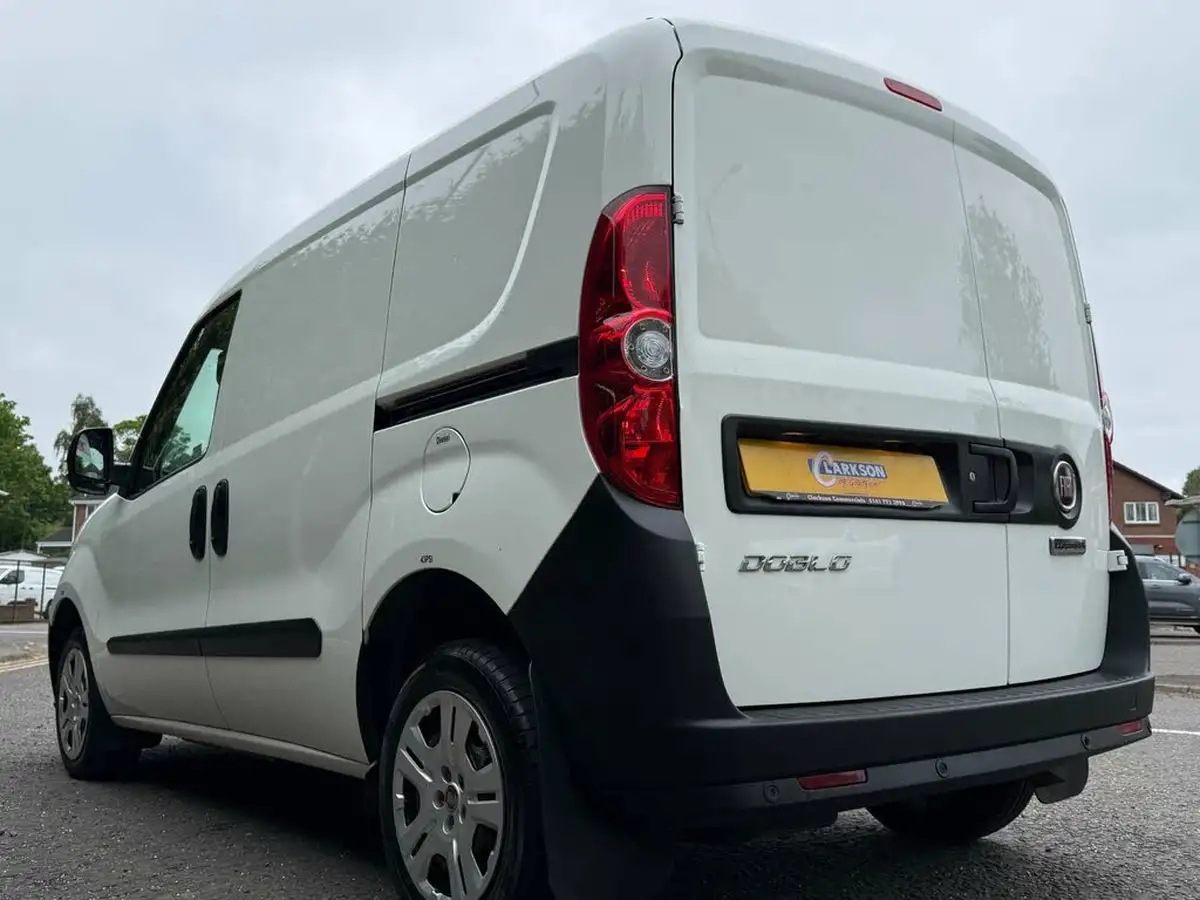 2021-fiat-doblo-cargo-13td-l1h1-80bhpeu6dt-panel-van-big-4