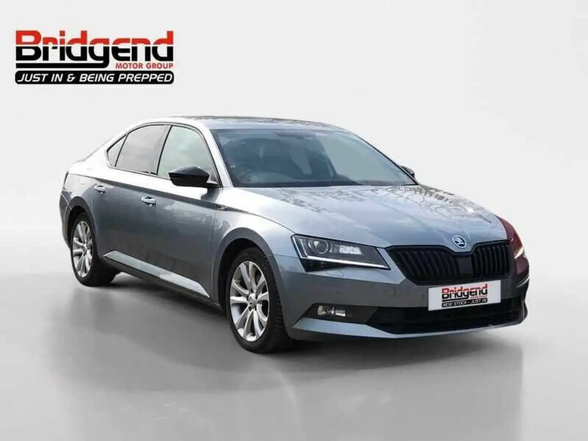 2019-skoda-superb-15-tsi-sportline-hatchback-dsg-big-0