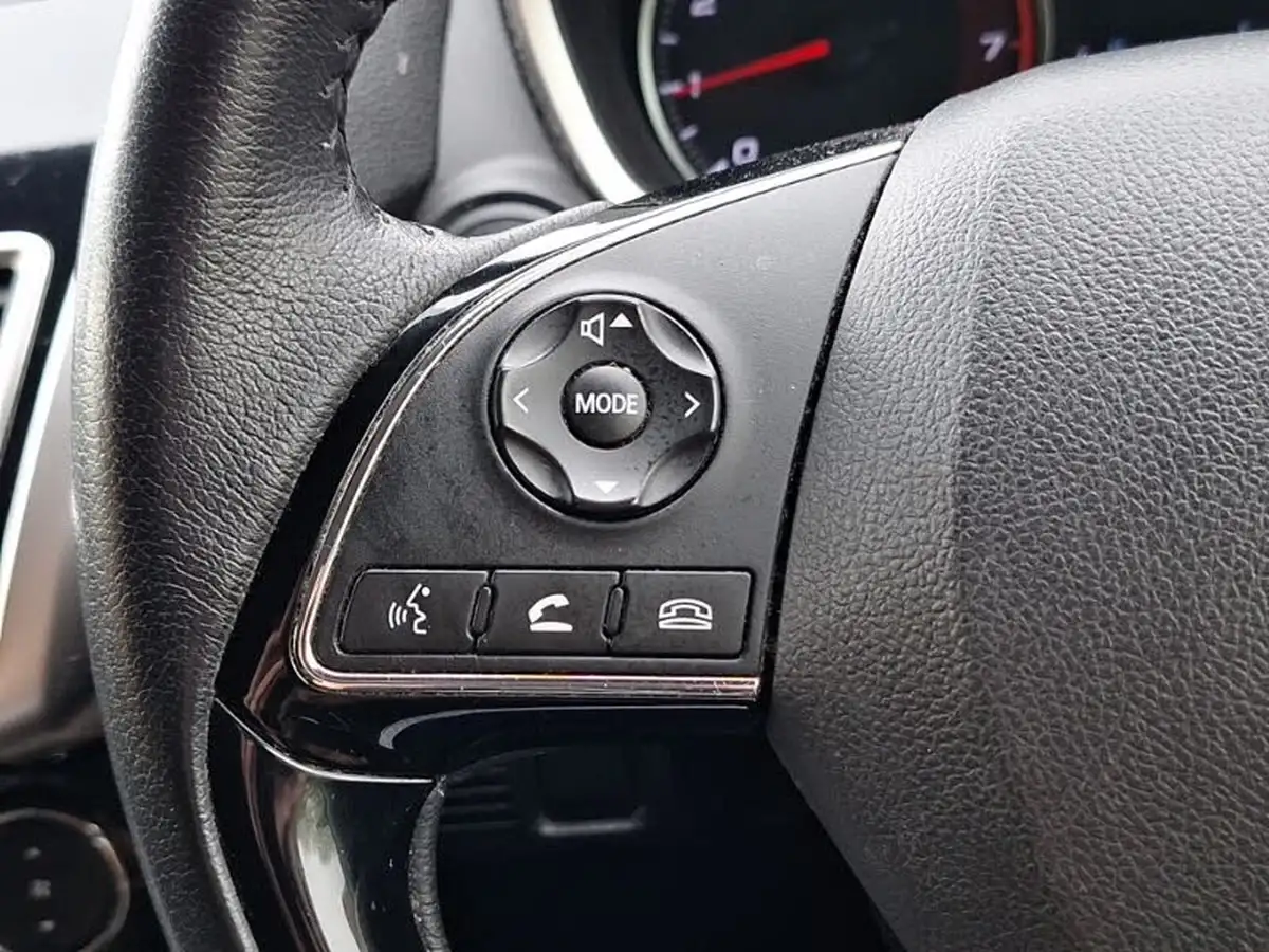 2018-mitsubishi-eclipse-cross-15-2-big-11