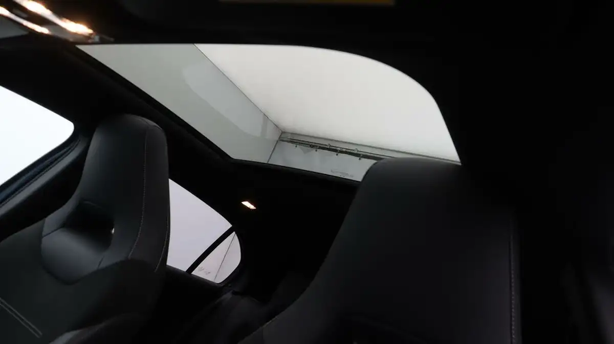 2020-mercedes-benz-a-class-20d-a200d-exclusive-edition-big-25