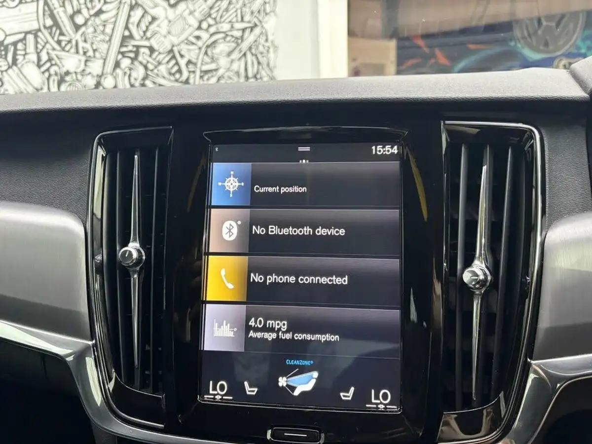 2018-volvo-s90-20td-d4-momentum-big-18