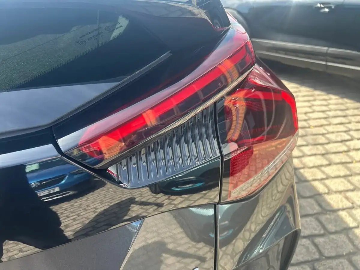 2022-citroen-c4-e-shine-plus-big-32
