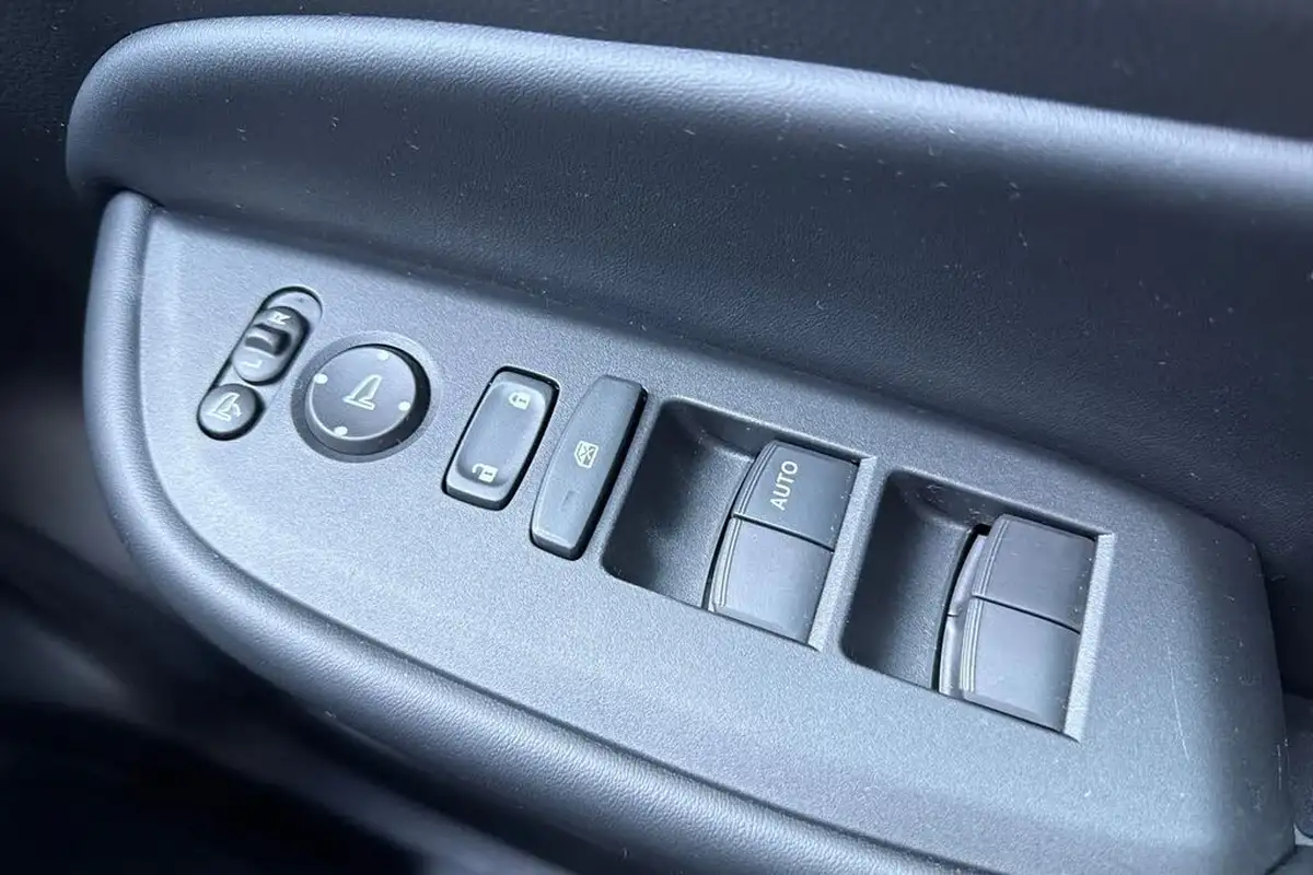 2023-honda-jazz-15-i-mmd-sr-big-26
