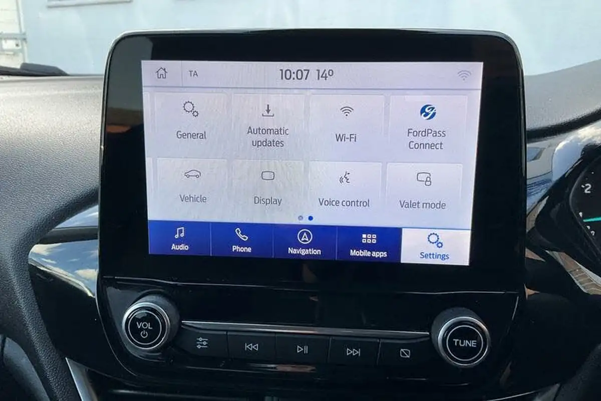 2020-ford-fiesta-10t-trend-95ps-5d-big-25