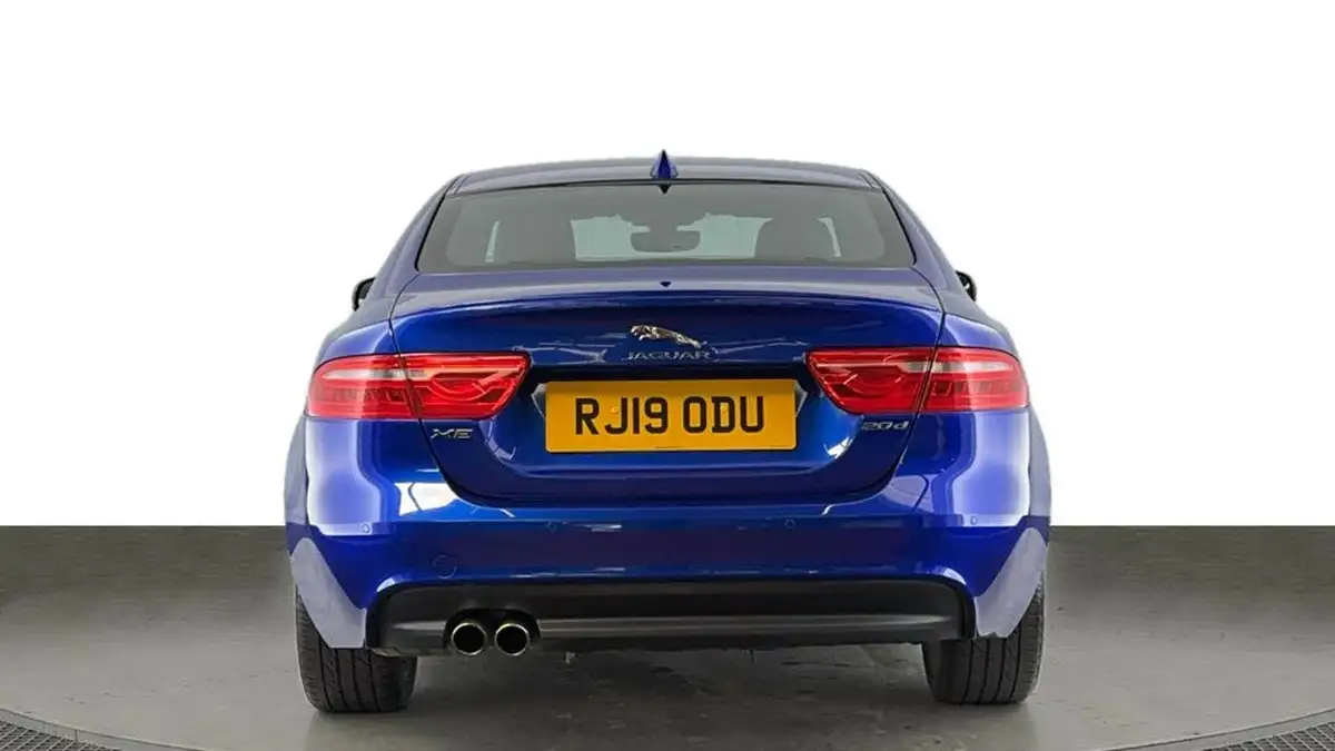 2019-jaguar-xe-20d-r-sport-180ps-auto-big-4