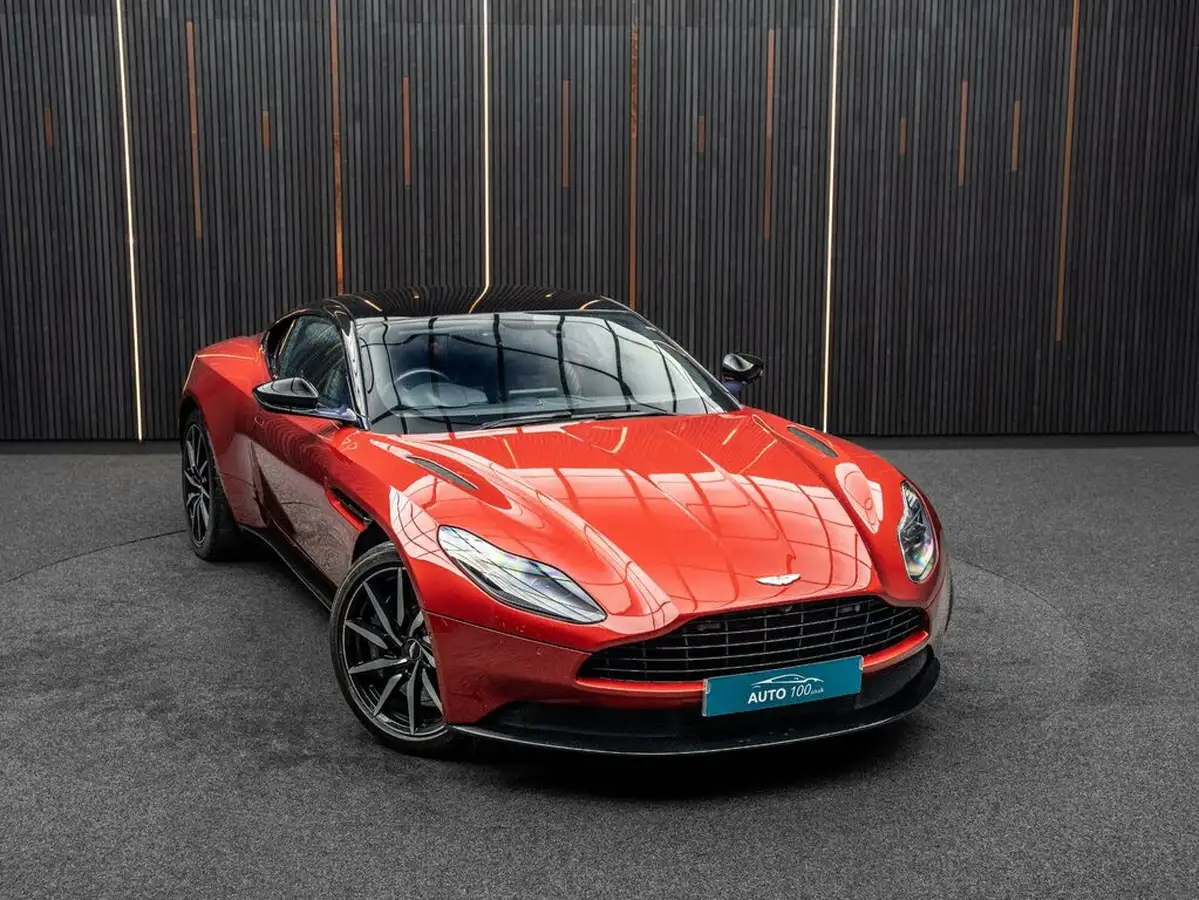 2020-aston-martin-db11-40-v8-503bhp-big-4