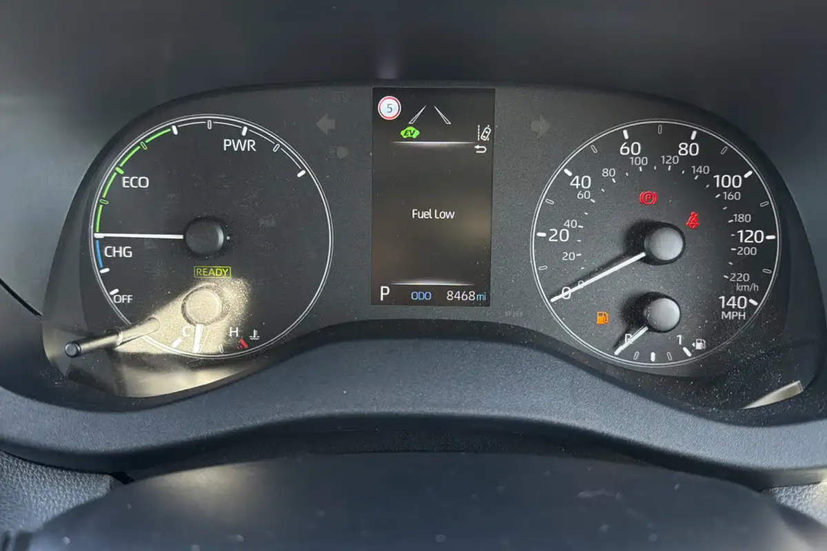 2022-mazda-mazda2-15-agile-big-12