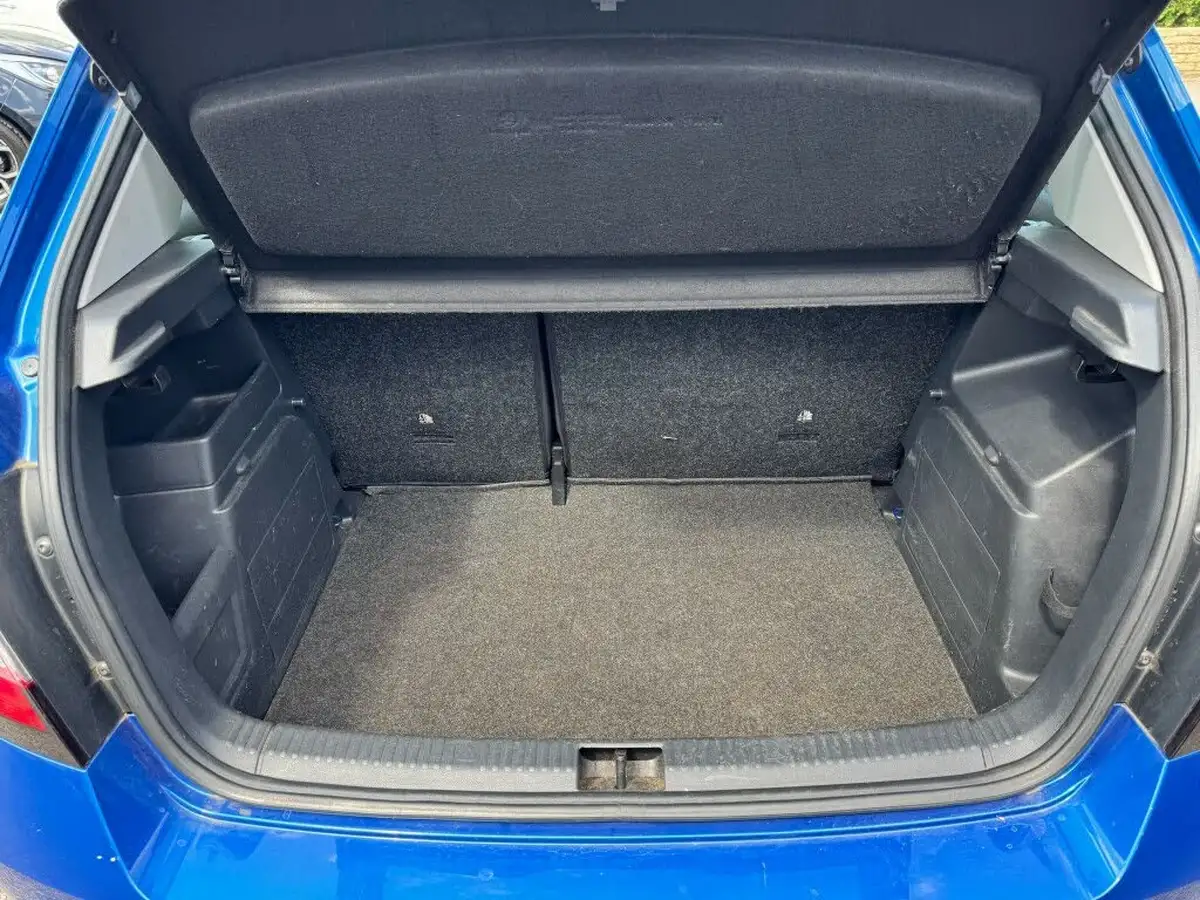 2018-skoda-fabia-10-mpi-colour-edition-big-18