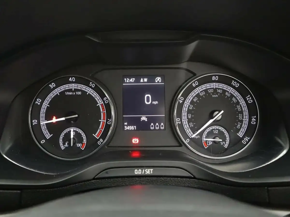 2020-skoda-karoq-10-tsi-se-technology-116ps-big-10