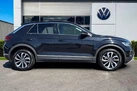 2022-volkswagen-t-roc-10-tsi-style-hatchback-5d-small-2