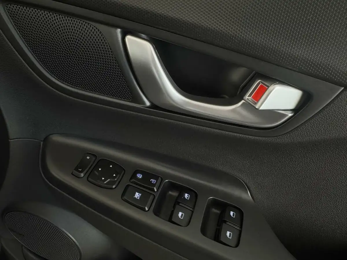 2022-hyundai-kona-e-se-connect-big-46