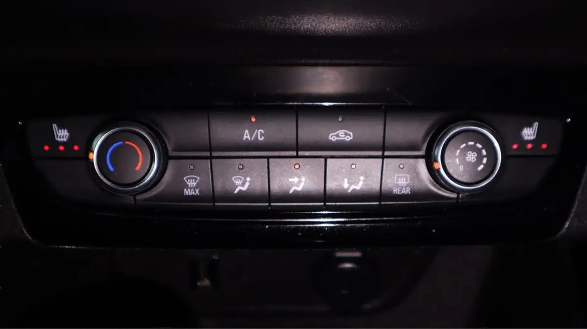 2022-vauxhall-corsa-12-turbo-elite-edition-big-11