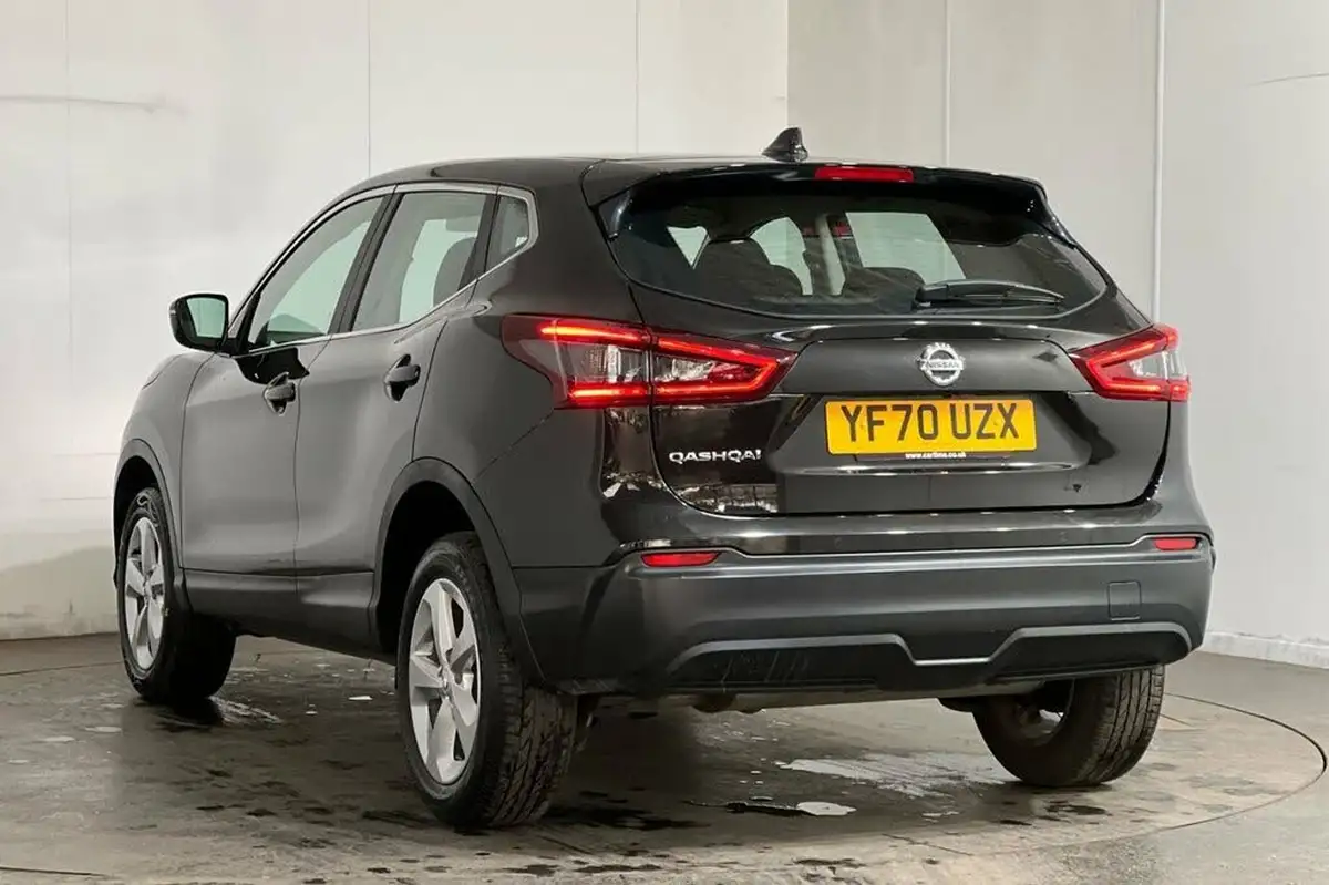 2020-nissan-qashqai-13-dig-t-acenta-premium-140ps-big-14