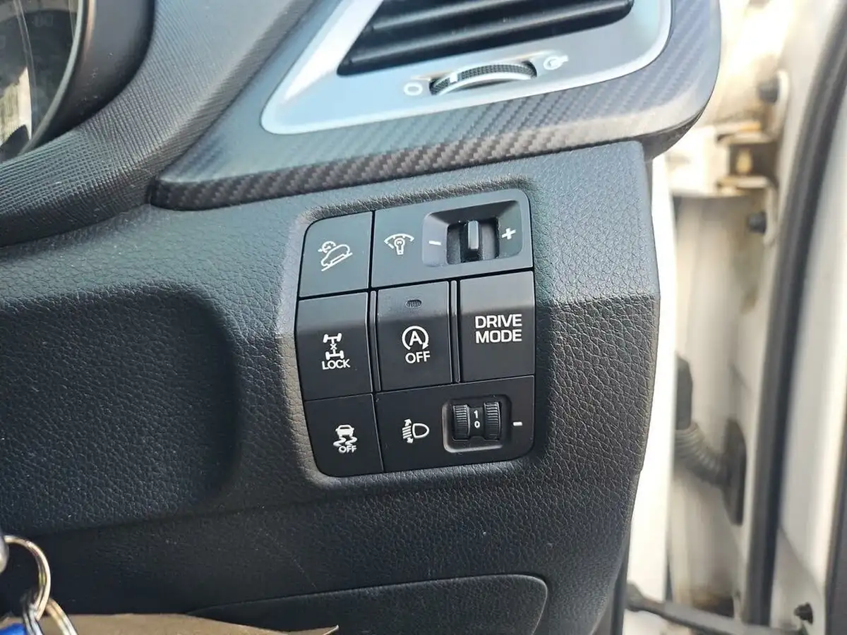 2016-hyundai-santa-fe-22-crdi-premium-22-crdi-200ps-blue-drive-isg-5st-auto-big-33