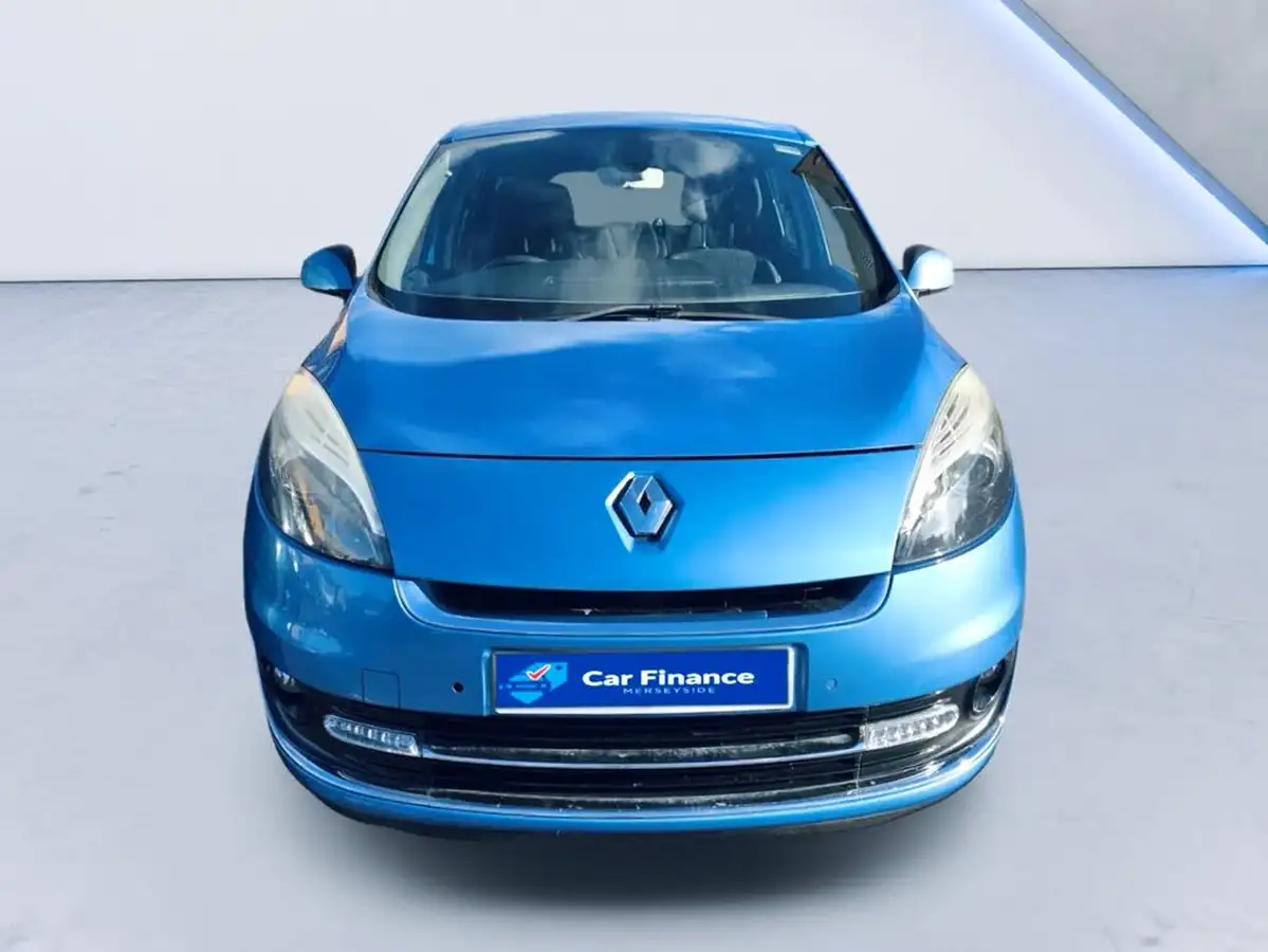 2012-renault-grand-scenic-big-8