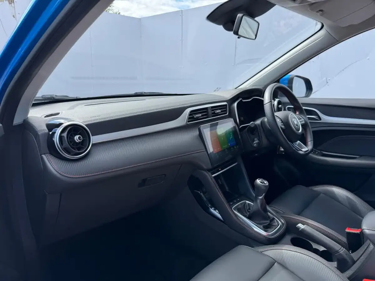 2023-mg-zs-suv-15-vti-tech-exclusive-big-11