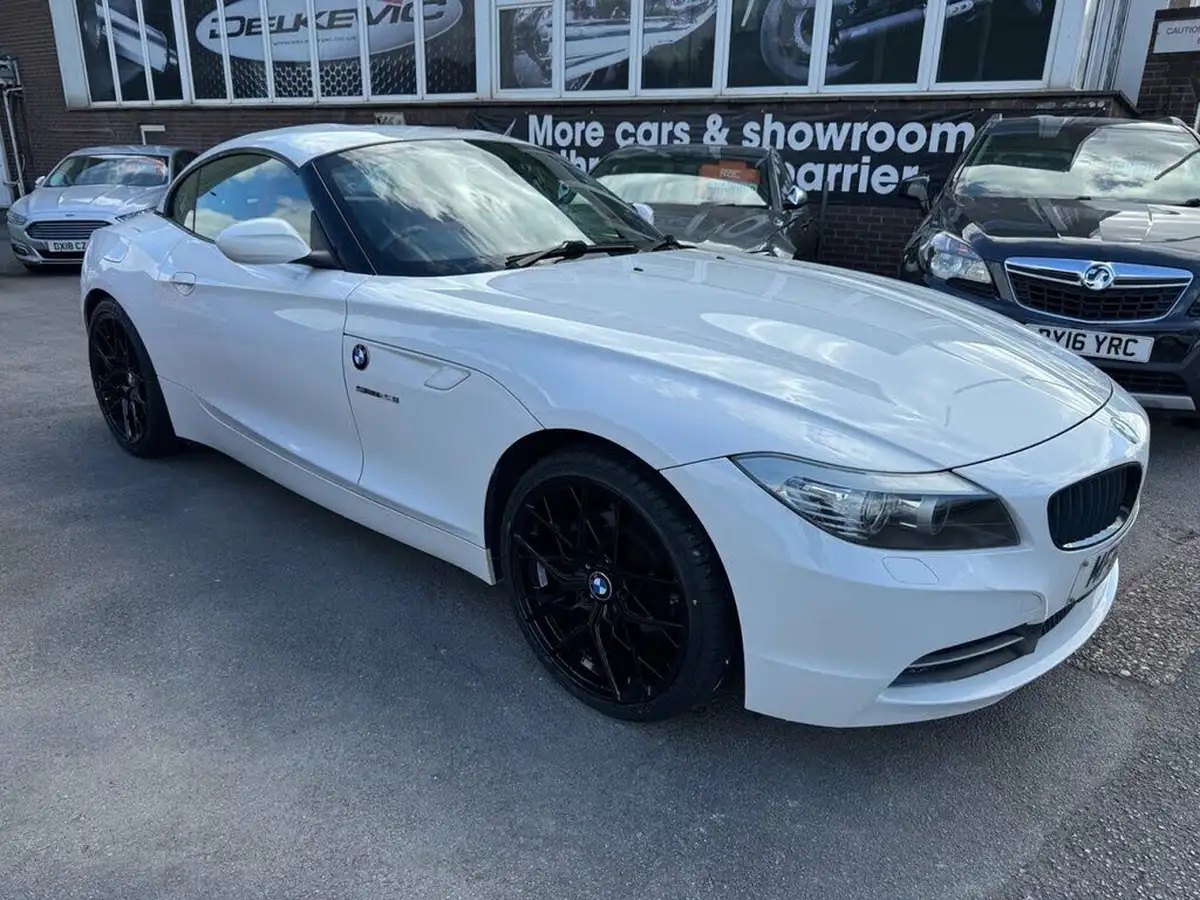 2011-bmw-z4-big-0