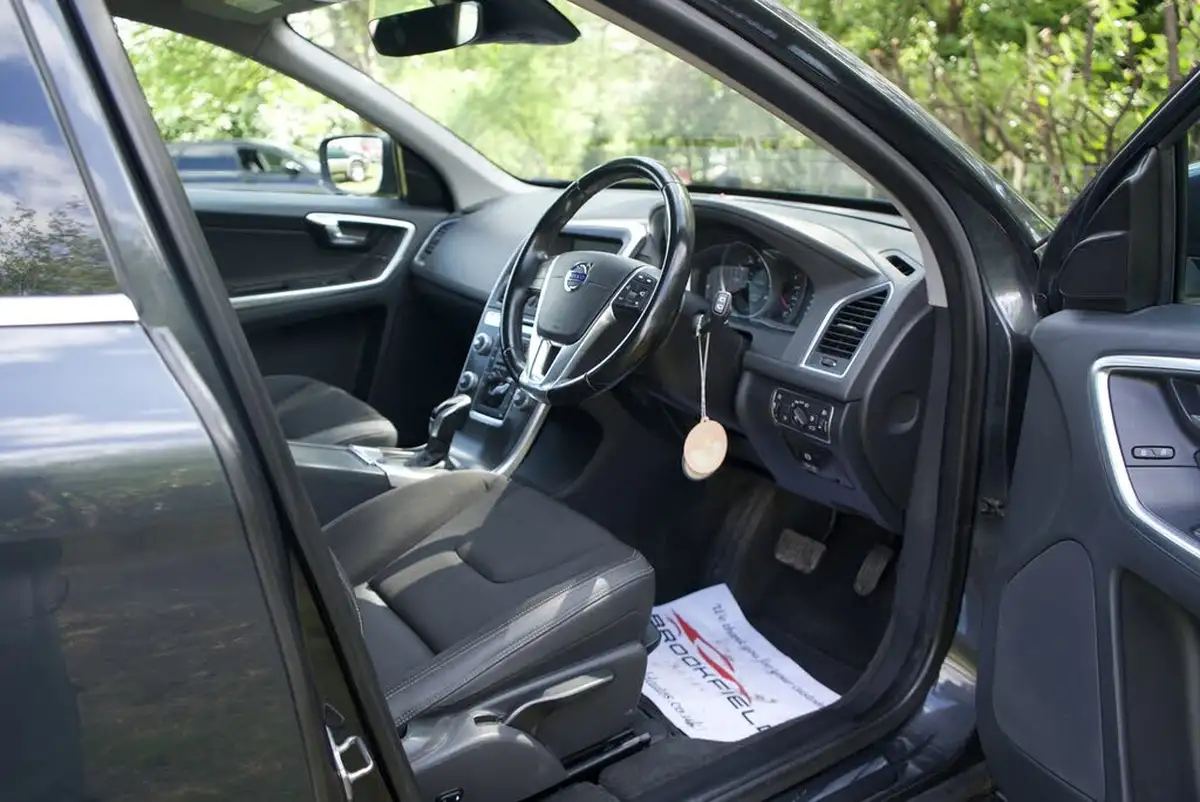 2014-volvo-xc60-24td-d4-se-181bhp-nav-geartronic-big-31