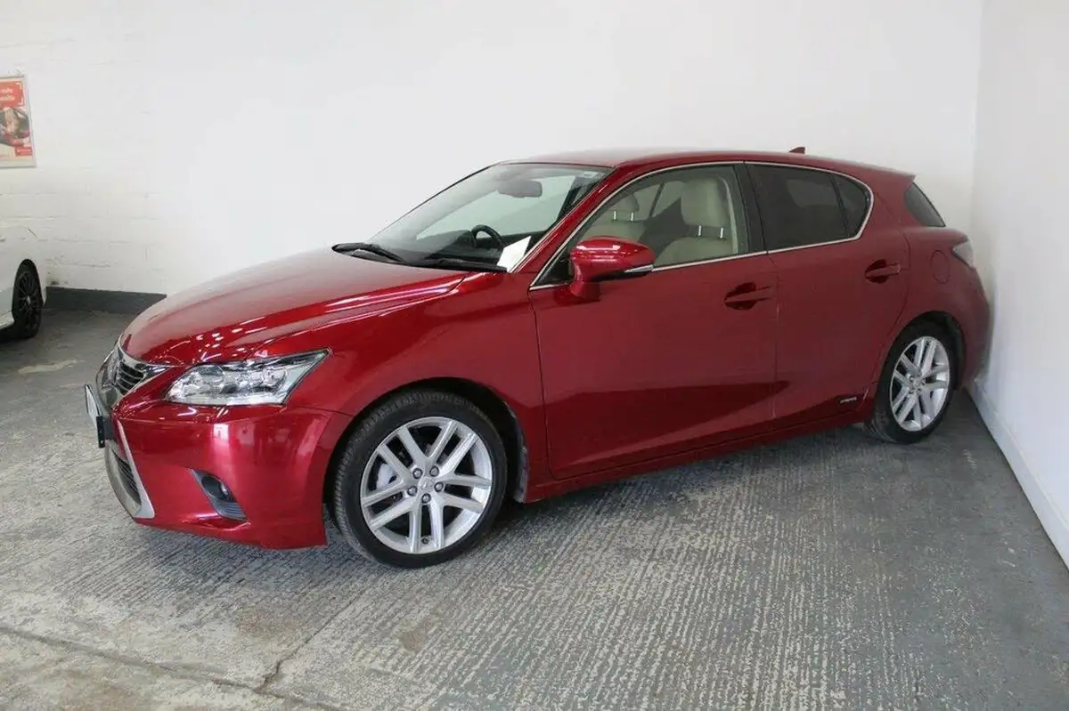 2014-lexus-ct-200h-18-premier-big-4