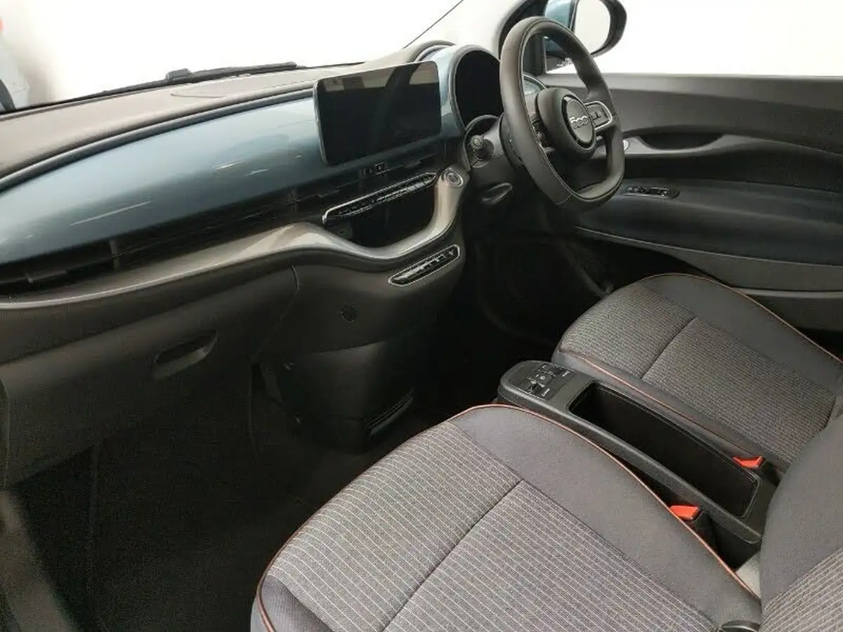 2022-fiat-500-e-icon-117bhp-big-4