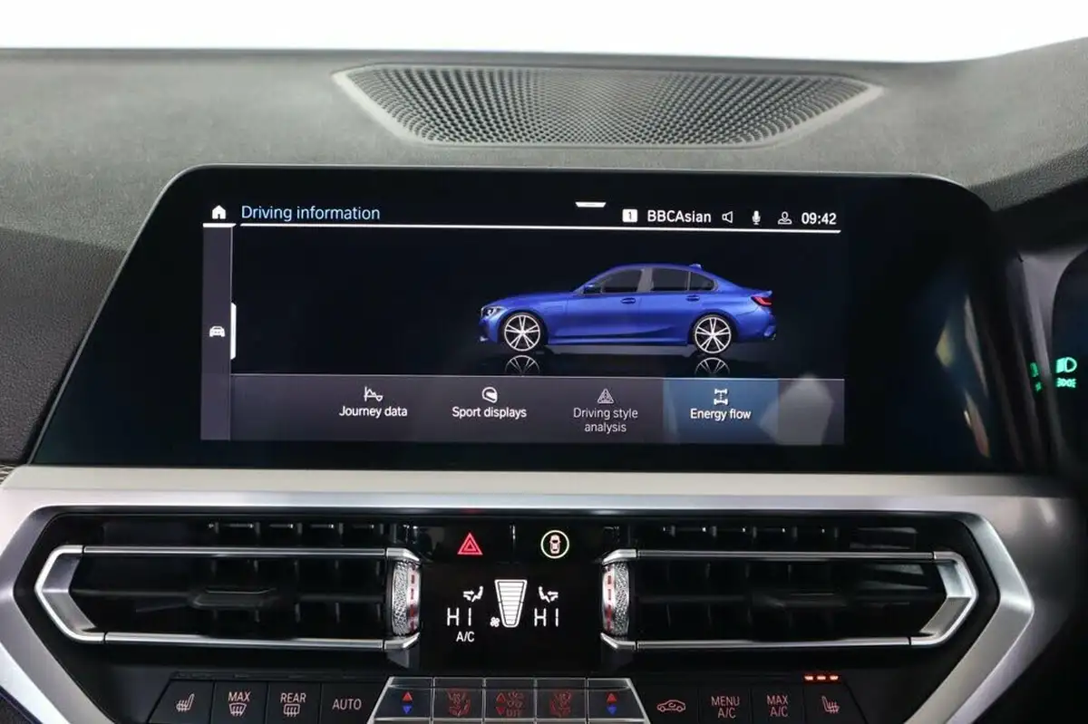 2019-bmw-3-series-20-330e-m-sport-plus-pack-big-37