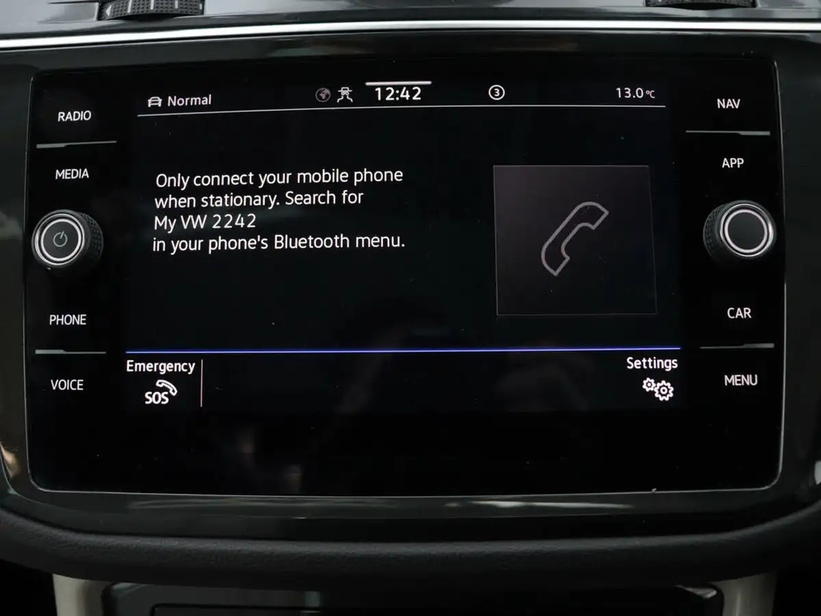2021-volkswagen-tiguan-20-tsi-elegance-big-18