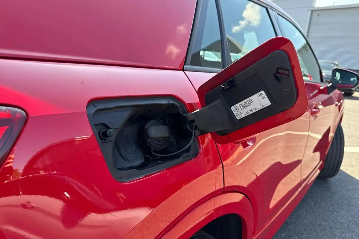 2022-audi-q2-15-35-tfsi-s-line-tronic-big-28