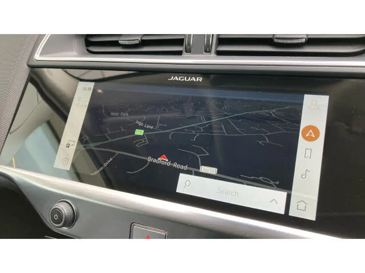 2023-jaguar-i-pace-ev400-se-big-10
