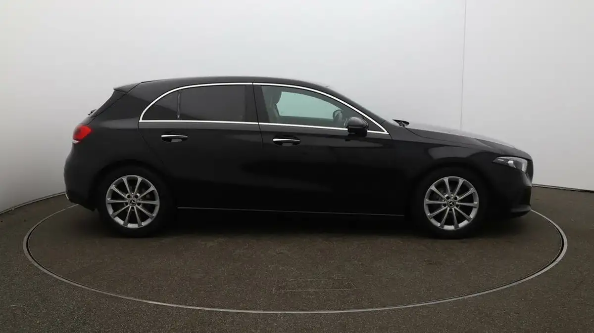 2019-mercedes-benz-a-class-15d-a180d-sport-premium-hatchback-5d-7g-dct-big-41