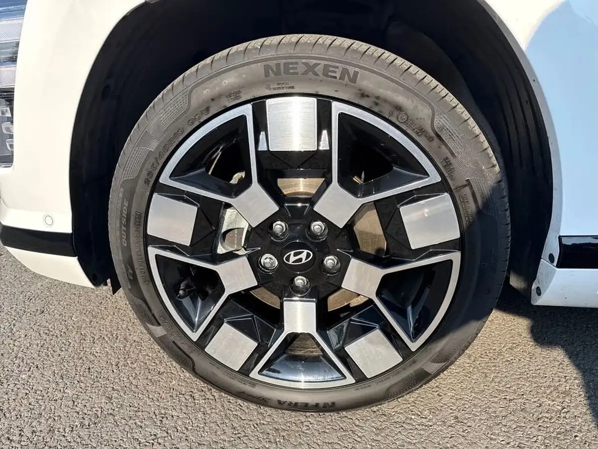 2024-hyundai-kona-e-ultimate-218ps-65kwh-big-25