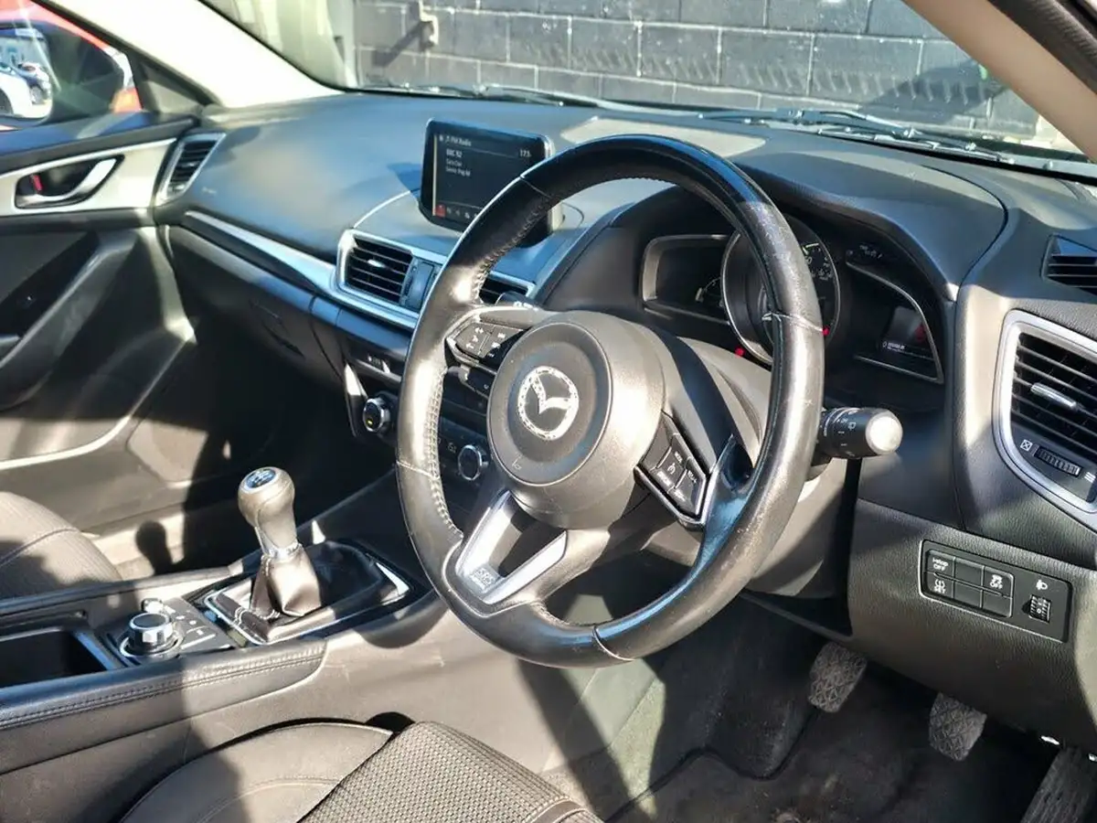 2017-mazda-mazda3-15td-se-l-nav-hatchback-5d-big-17