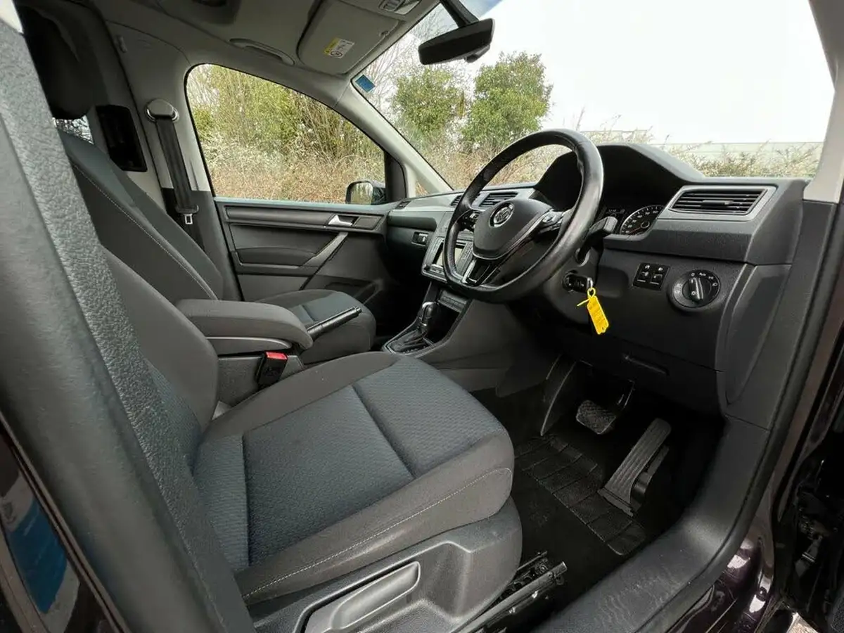 2018-volkswagen-caddy-maxi-life-14-tsi-c20-dsg-big-9