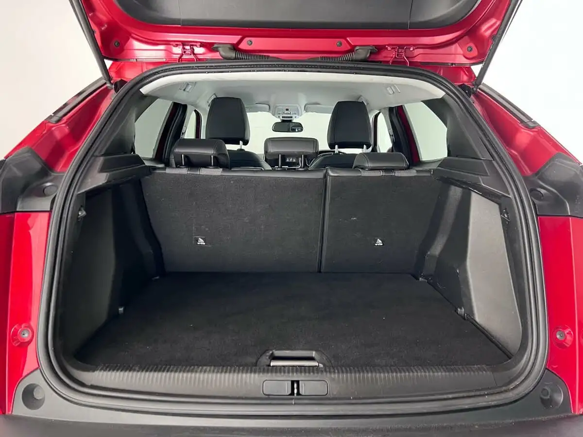 2021-peugeot-2008-suv-12-puretech-allure-100bhp-big-9