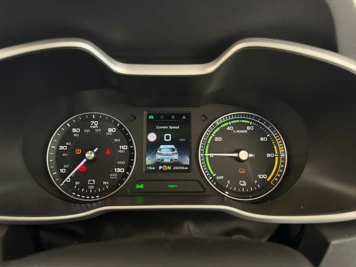 2021-mg-zs-suv-e-exclusive-ev-big-46