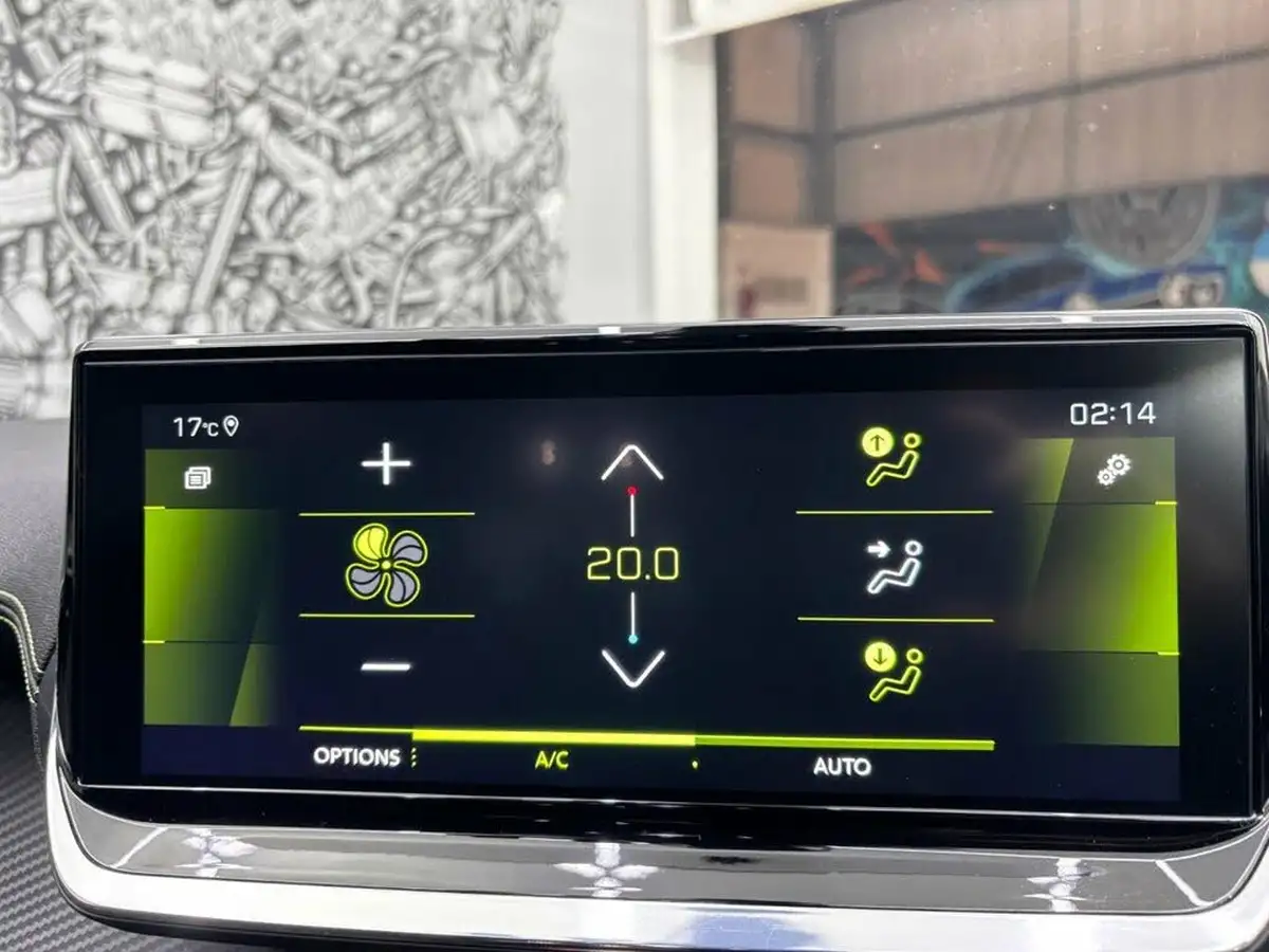 2021-peugeot-208-12-puretech-gt-100bhp-big-15