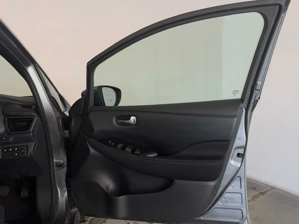 2023-nissan-leaf-e-n-connecta-39kwh-big-23