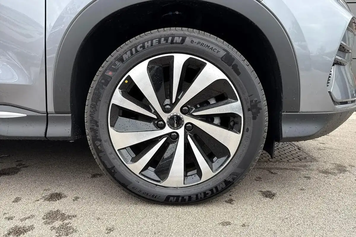 2025-byd-seal-15-design-big-20