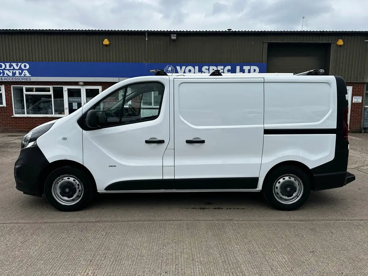 2016-vauxhall-vivaro-16cdti-2900-ecoflex-l1h1-90ps-panel-van-big-3