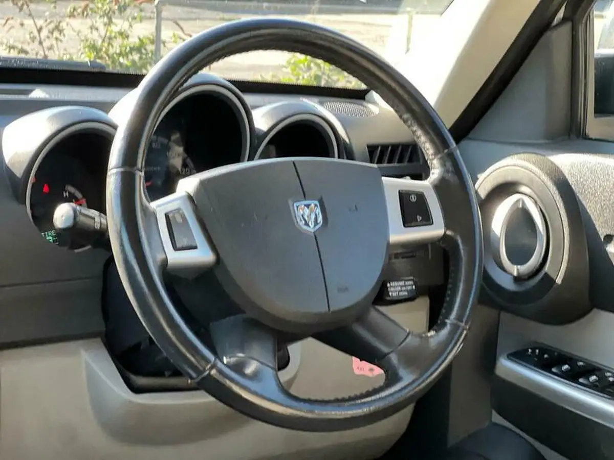 2009-dodge-nitro-28td-sxt-auto-big-36