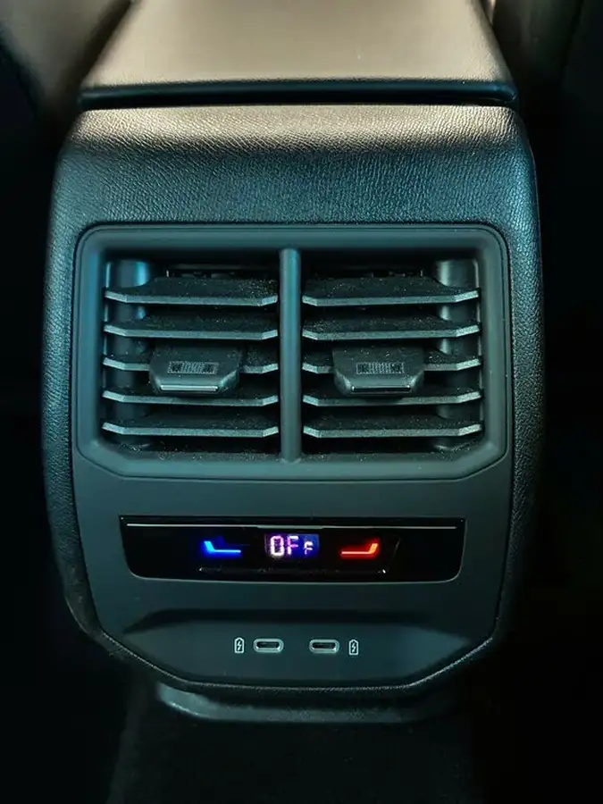 2021-cupra-formentor-14-e-hybrid-vz1-big-12