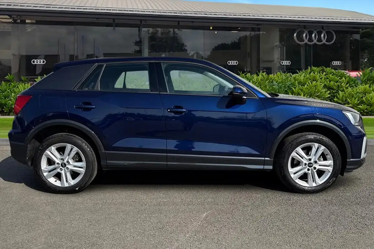 2024-audi-q2-15-35-tfsi-sport-s-tronic-big-2