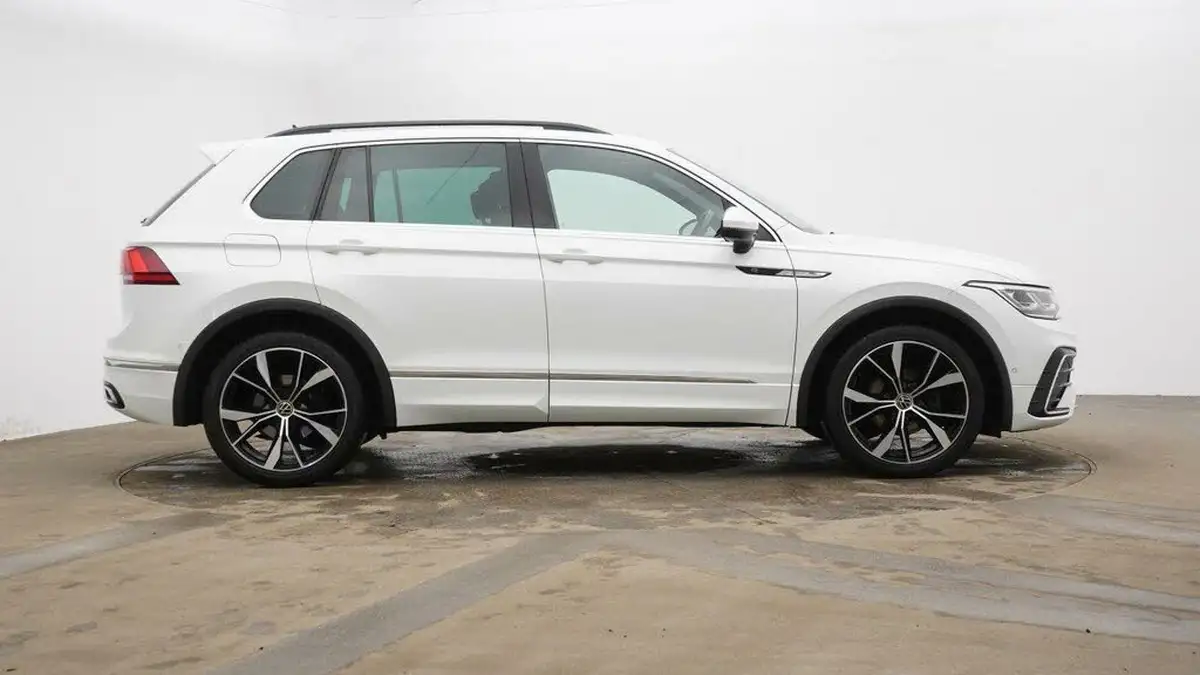 2023-volkswagen-tiguan-15-tsi-r-line-edition-big-33