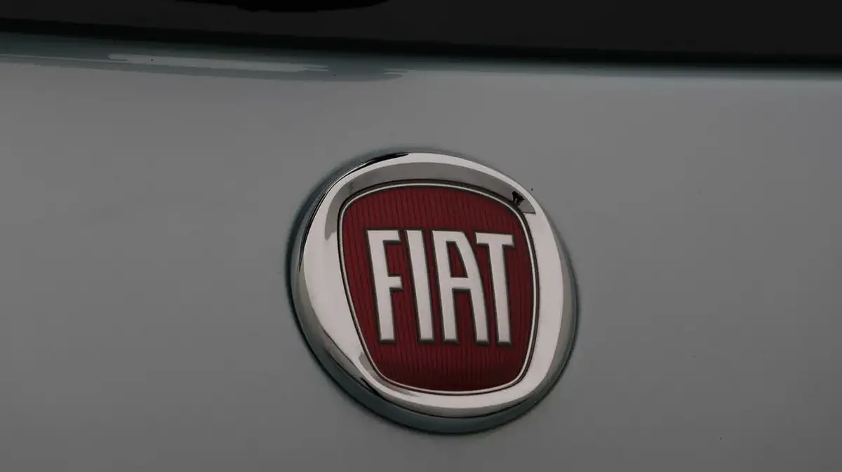 2023-fiat-500-10-big-22
