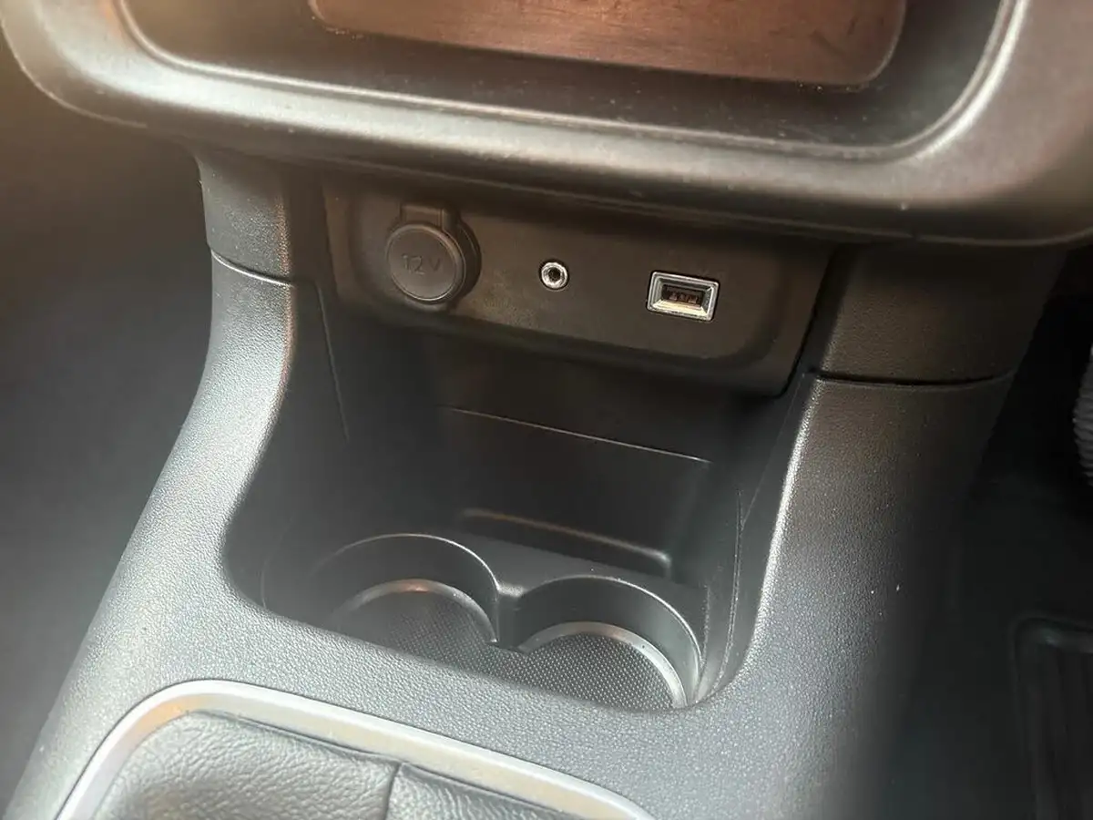 2018-citroen-c3-12-puretech-flair-nav-edition-82ps-big-28
