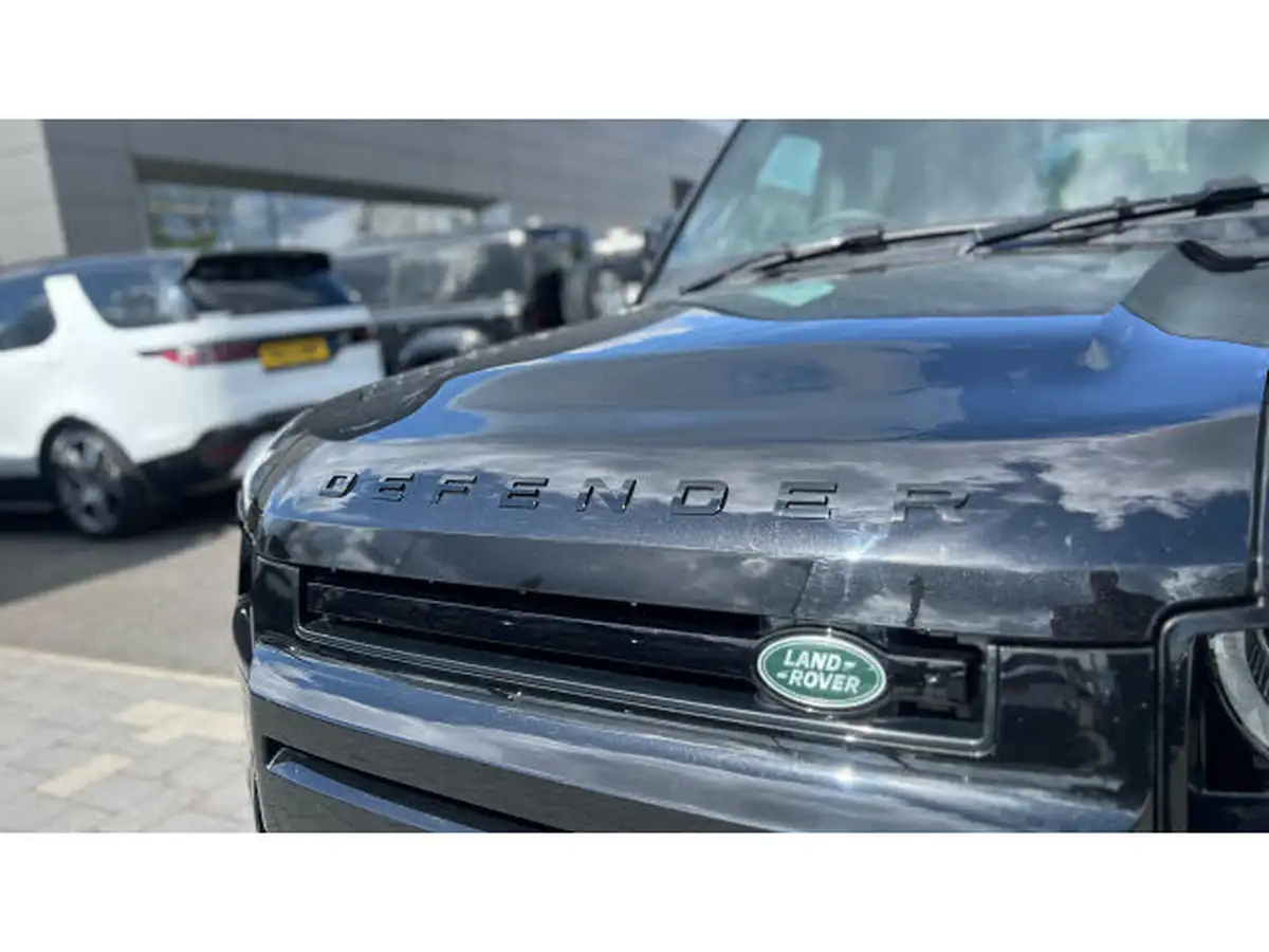 2024-land-rover-110-defender-30-d350-x-dynamic-hse-big-24