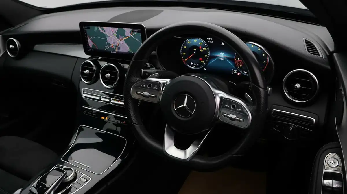 2019-mercedes-benz-c-class-15-c200-amg-line-premiumss-saloon-4d-big-8