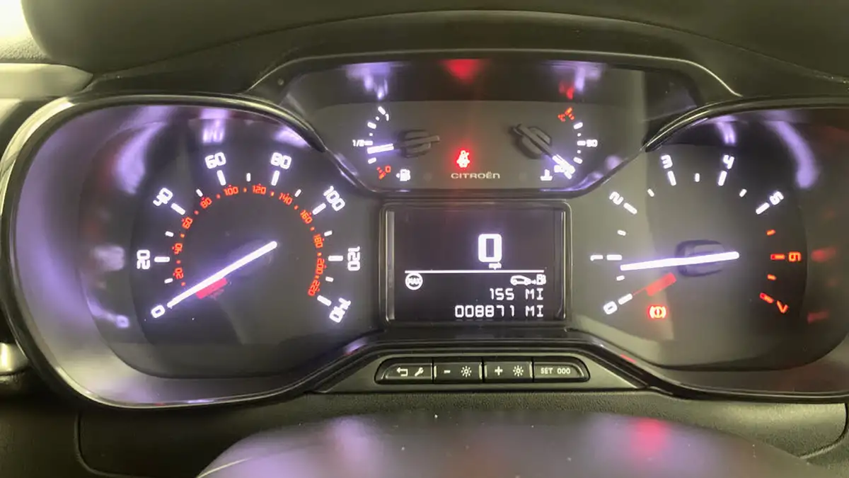 2023-citroen-c3-12-puretech-c-series-edition-83ps-ss-big-9