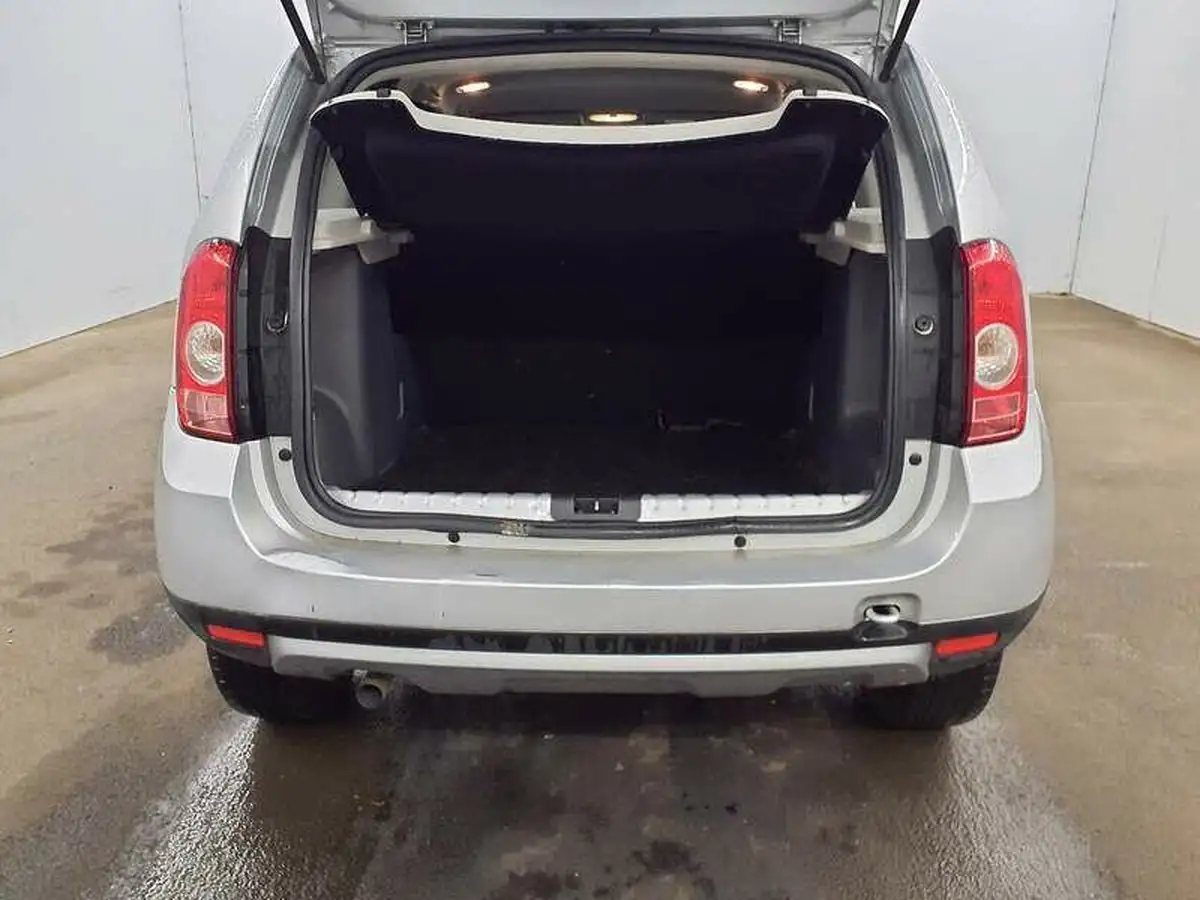 2014-dacia-duster-15d-laureate-110-107bhp-big-10