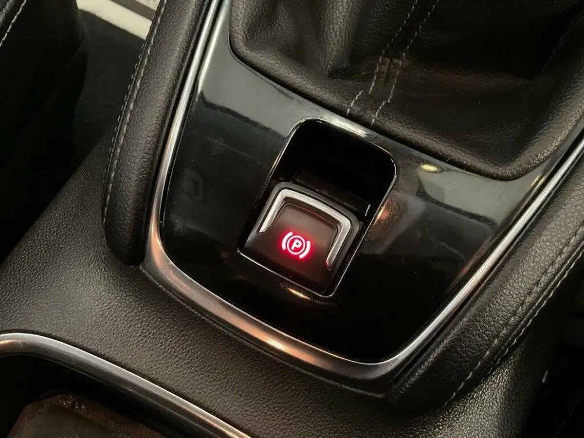 2020-vauxhall-grandland-x-12-sri-nav-big-42